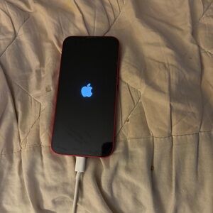 iPhone 13 - 128GB Red very good Condition 82 Health Verizon reset no cracks used